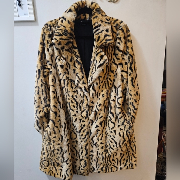 Love Token Leopard Print Faux Fur Coat - Picture 6 of 14